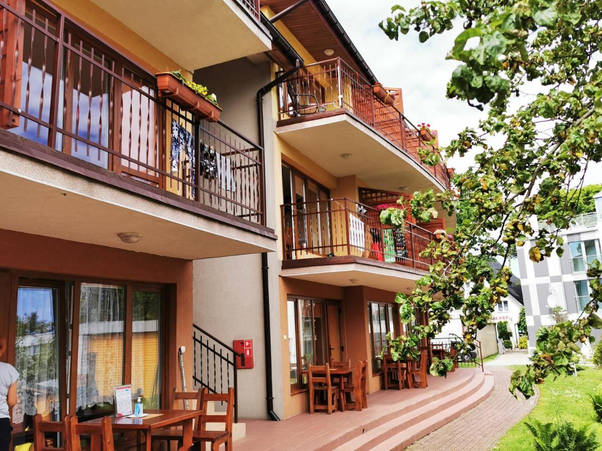 Dom Wczasowy Radosc Rewal Exterior foto