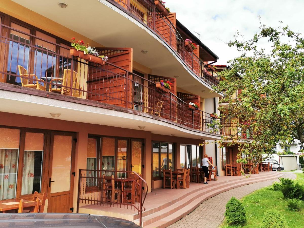 Dom Wczasowy Radosc Rewal Exterior foto