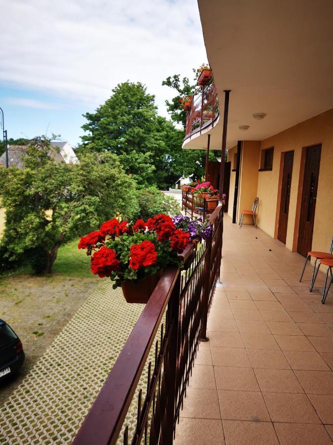 Dom Wczasowy Radosc Rewal Exterior foto